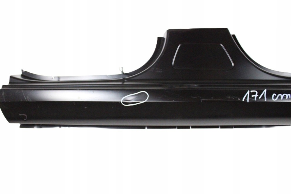 SKODA OCTAVIA 3 5E5 5E9 2012-2020 Próg słupek prawy 5E5809606A 5E9809606A 4/4