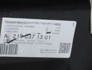 MERCEDES E-KLASA W213 S213 A213 213 2016- Próg słupek A lewy A2136371301 4/4 MINIATURA